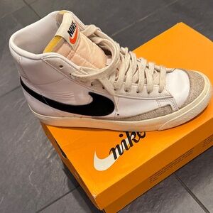 Nike White and Black Blazer Mid Sneakers